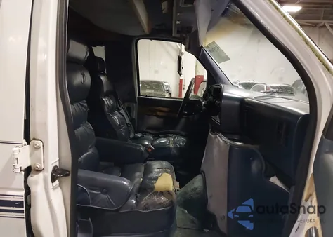 1993 Ford Econoline E150 Van из США, поврежденный, VIN 1FDEE14H0PHB85252